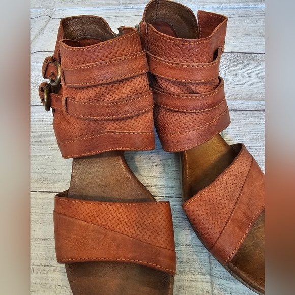 Miz Mooz Size 39 Cyrus Sandals Leather Wedge Heel Zipper Boho Burnt Orange Brown - Picture 7 of 12